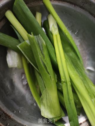 葱花蛋汤的做法步骤：2