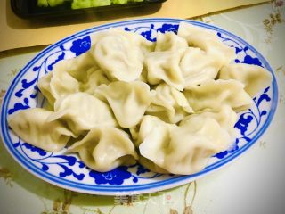 大肉芹菜饺子的做法步骤：16