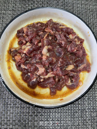 榨菜蒸牛肉的做法步骤：3