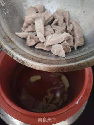 西洋参麦冬炖肉片的做法步骤：5