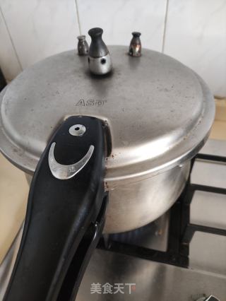 西洋参麦冬炖肉片的做法步骤：6