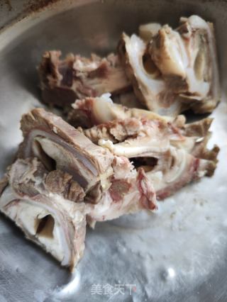 冻豆腐炖猪舌的做法步骤：3