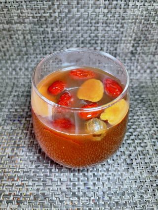 阿胶桂圆红枣茶的做法步骤：8