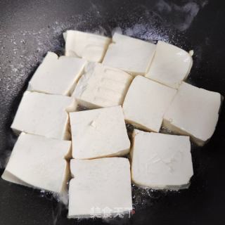 红烧豆腐的做法步骤：1