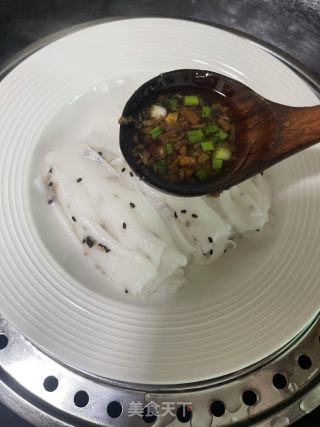 粿条卷蘸酱油的做法步骤：10