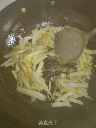 鸡蛋炒白菜的做法步骤：3