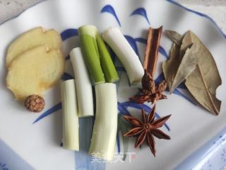 红烧肘子的做法步骤：3