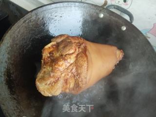 红烧肘子的做法步骤：6