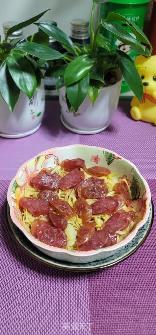 腊肠蒸银鱼仔的做法步骤：7