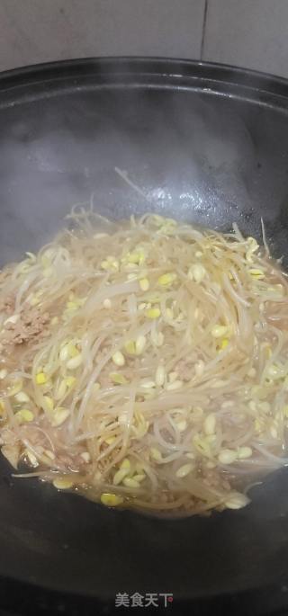 肉末炒黄豆芽的做法步骤：7