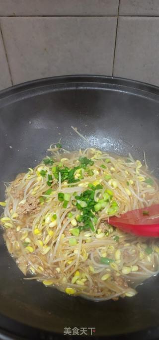 肉末炒黄豆芽的做法步骤：8
