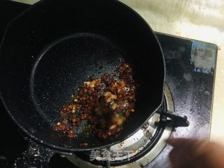家庭版麻婆豆腐的做法步骤：1