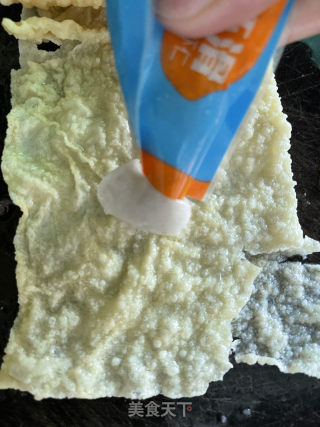 番茄虾滑响铃卷的做法步骤：4