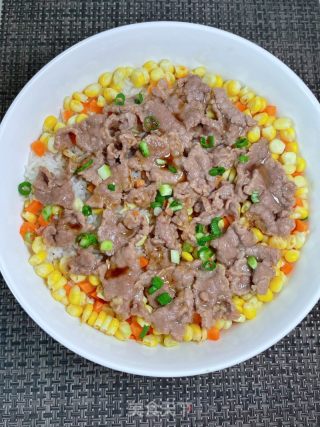 玉米牛肉蒸饭的做法步骤：16