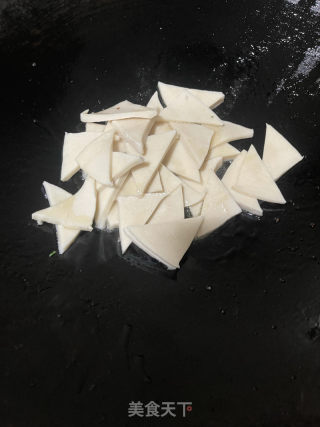 千页豆腐炒牛肉的做法步骤：8