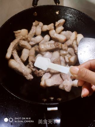 家常红烧肉的做法步骤：4