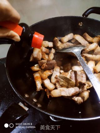家常红烧肉的做法步骤：7