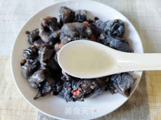 姜爆乌骨鸡的做法步骤：2