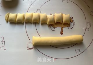 元宝馒头的做法步骤：8