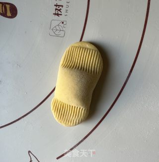 元宝馒头的做法步骤：12