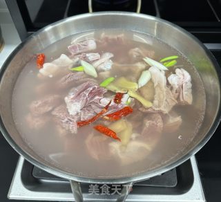 牛肉面的做法步骤：2