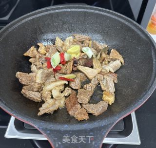 牛肉面的做法步骤：7