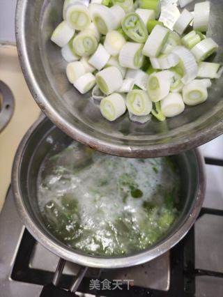 青萝卜肉丸子汤的做法步骤：9