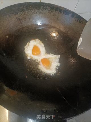 豆腐烩煎蛋的做法步骤：3