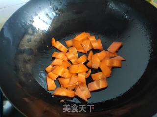 胡萝卜炒猪肝的做法步骤：5