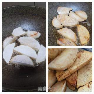芋头肉末油豆腐煲的做法步骤：2