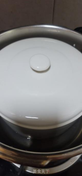 黑灵芝花旗参炖鸡汤的做法步骤：5
