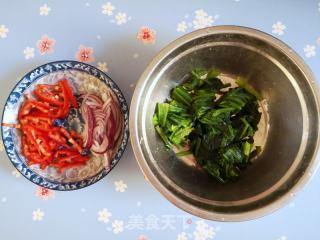 凉拌菠菜的做法步骤：2
