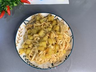 西红柿土豆面的做法步骤：8