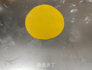 南瓜泥花样面包的做法步骤：4