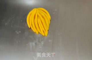 南瓜泥花样面包的做法步骤：7