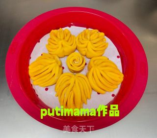 南瓜泥花样面包的做法步骤：8