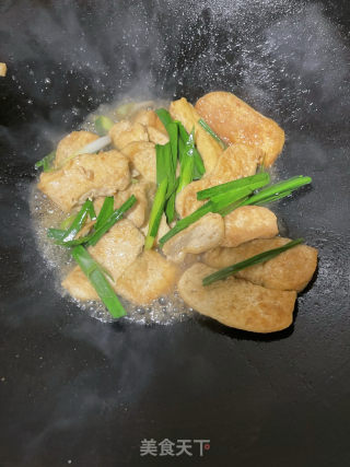 蒜苗豆腐的做法步骤：8