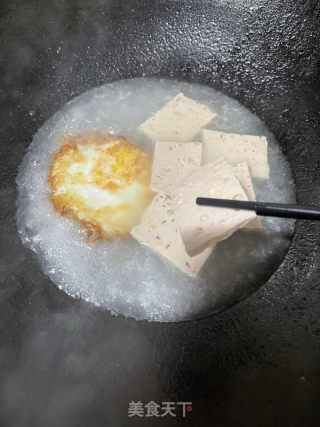 鲜虾鸡蛋肉饼汤面的做法步骤：9
