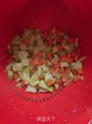 虾仁彩蔬炒饭的做法步骤：9