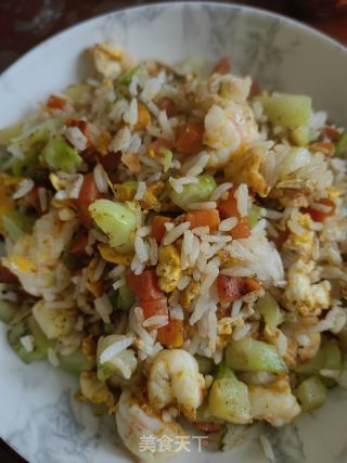 虾仁彩蔬炒饭的做法步骤：15
