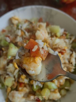虾仁彩蔬炒饭的做法步骤：16