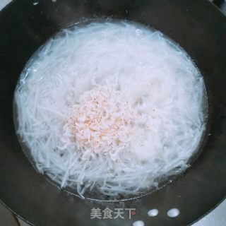 虾皮萝卜汤的做法步骤：4