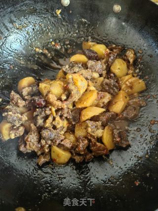 土豆烧牛肉的做法步骤：14