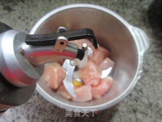 油面筋塞鸡胸肉的做法步骤：4
