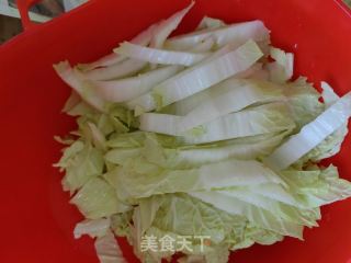 干辣椒煸炒白菜的做法步骤：1