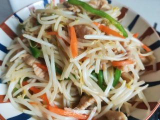 青椒肉丝炒豆芽的做法步骤：10