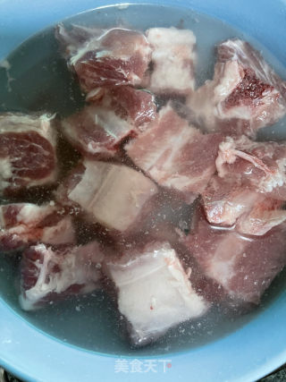 蒜蓉排骨蒸腐竹的做法步骤：4