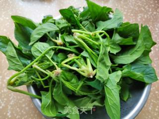 菠菜拌豆腐的做法步骤：1