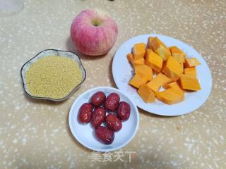 苹果南瓜红枣小米粥的做法步骤：1