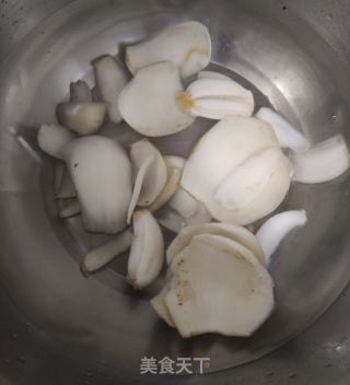 鸡肉百合菜丝汤的做法步骤：3